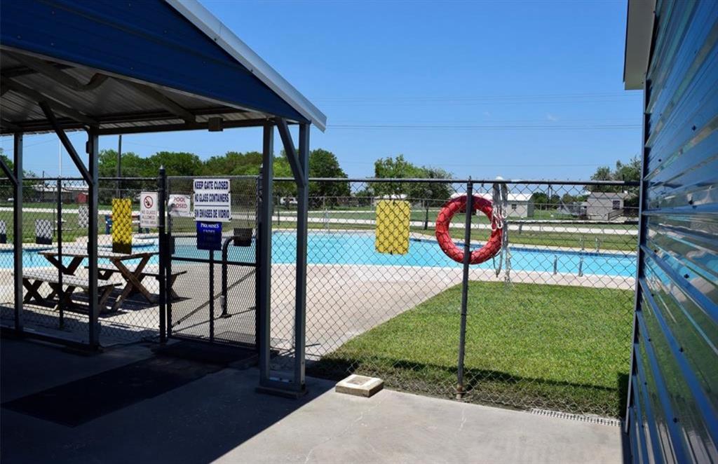 Riverside Drive, Palacios, Texas image 4