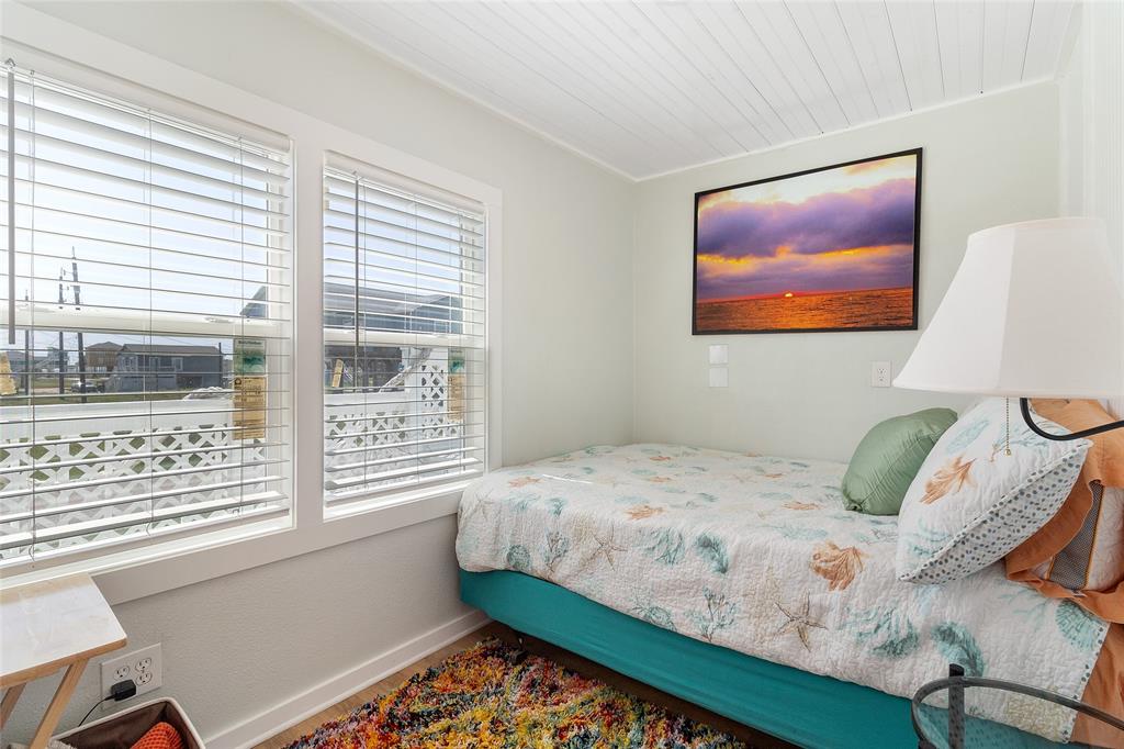 1010 Fort Velasco Drive, Surfside Beach, Texas image 13