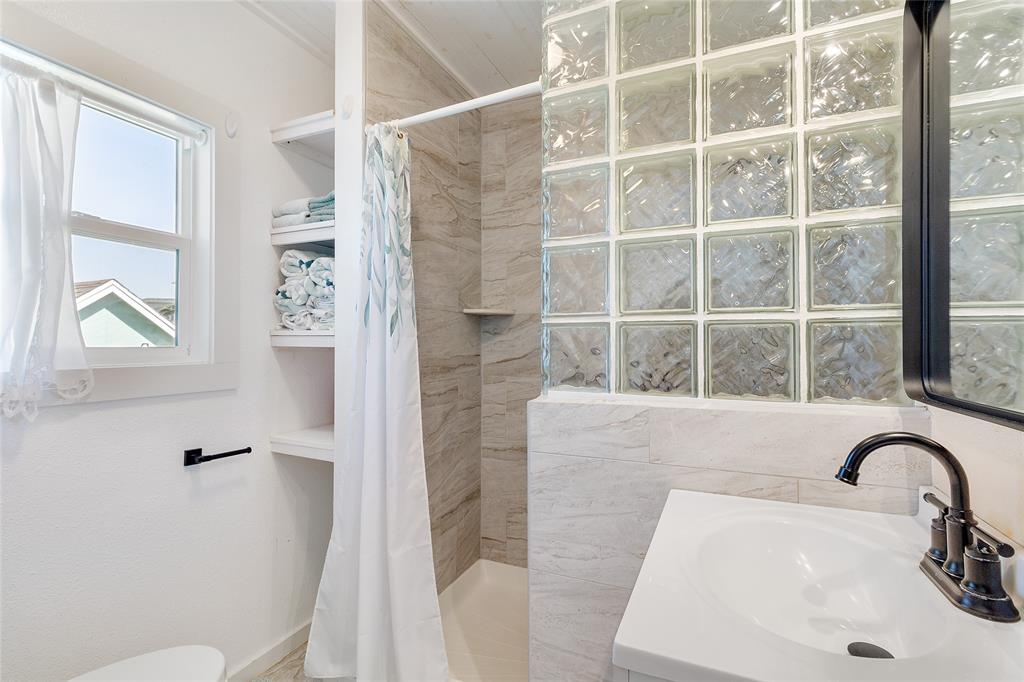 1010 Fort Velasco Drive, Surfside Beach, Texas image 15