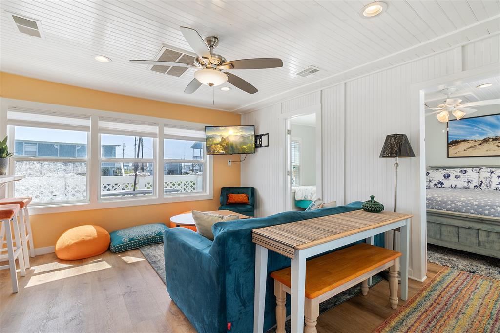 1010 Fort Velasco Drive, Surfside Beach, Texas image 8