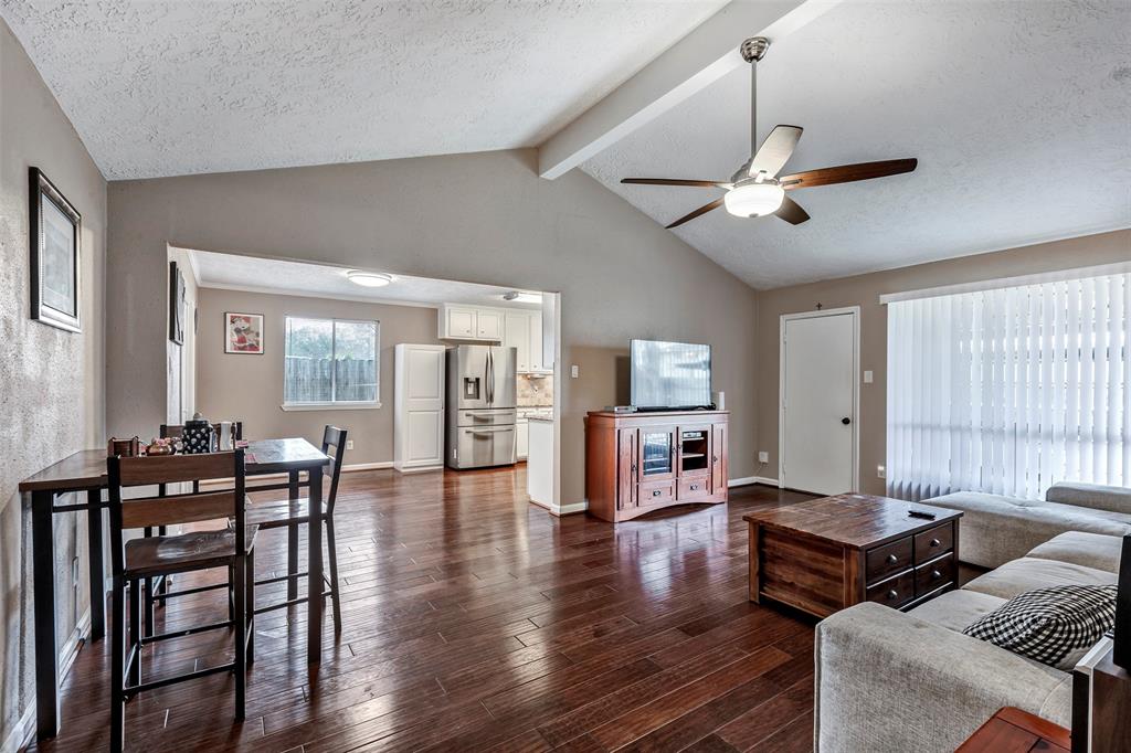 9905 Sparrow Street, La Porte, Texas image 9