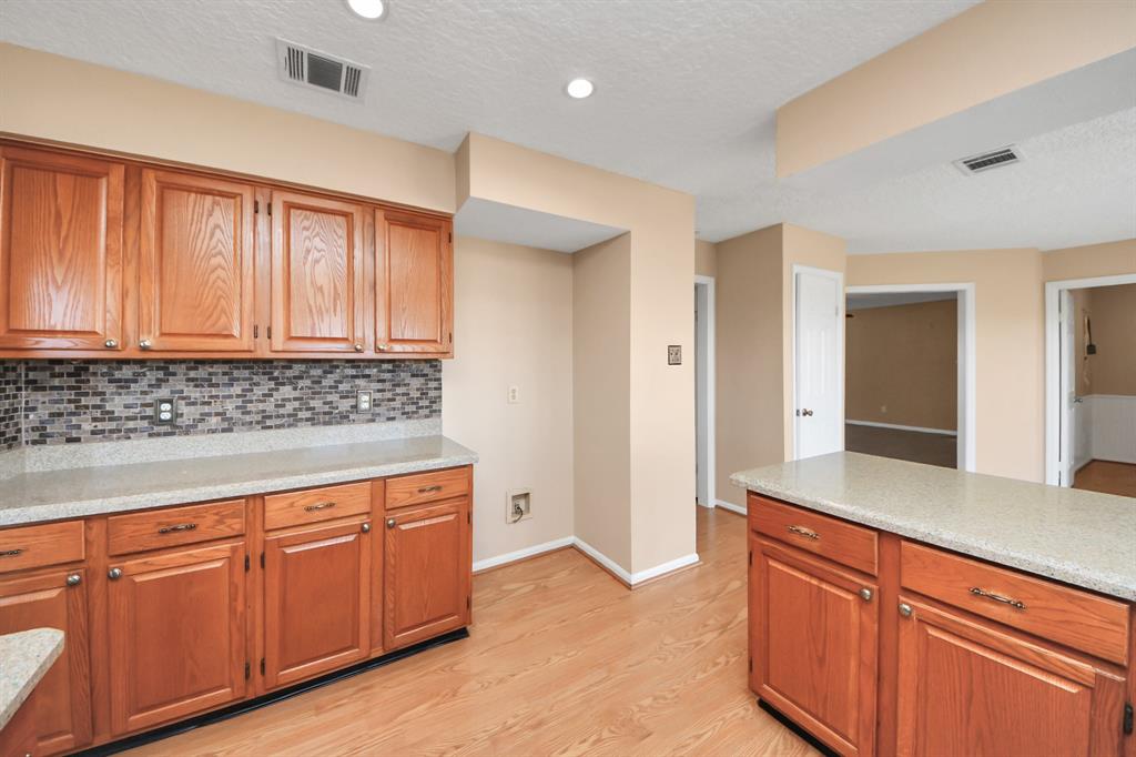 2126 Galleon Drive, League City, Texas image 25