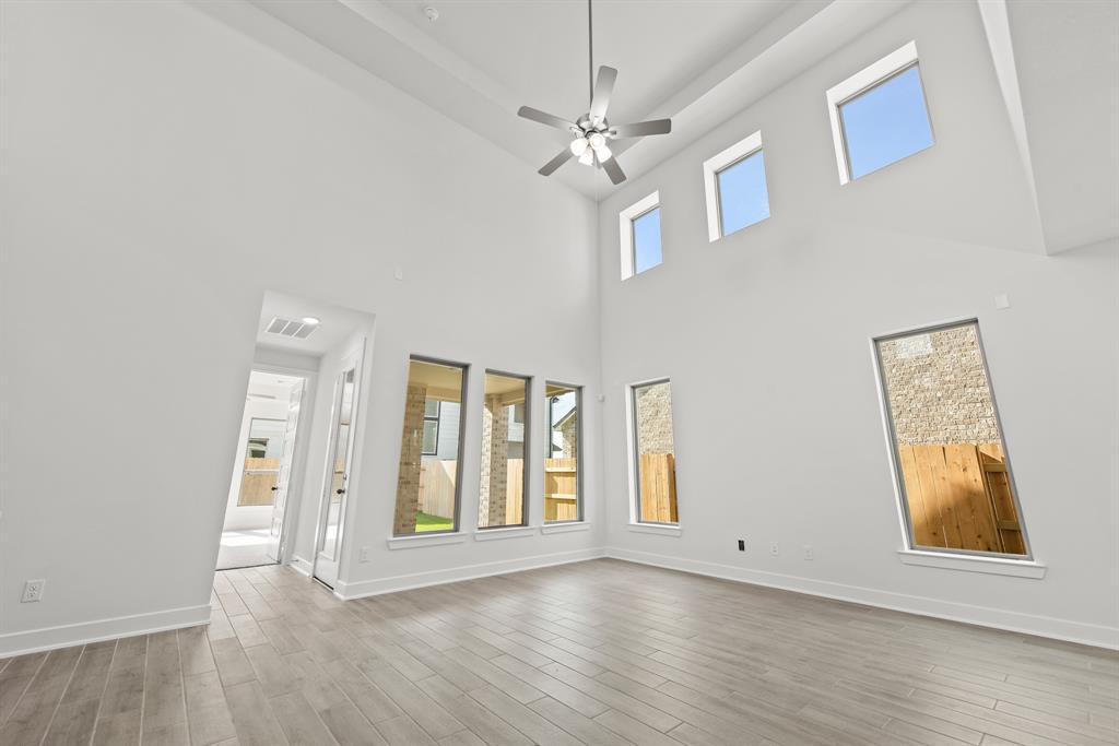 24718 Harrow Meadow Drive, Katy, Texas image 3
