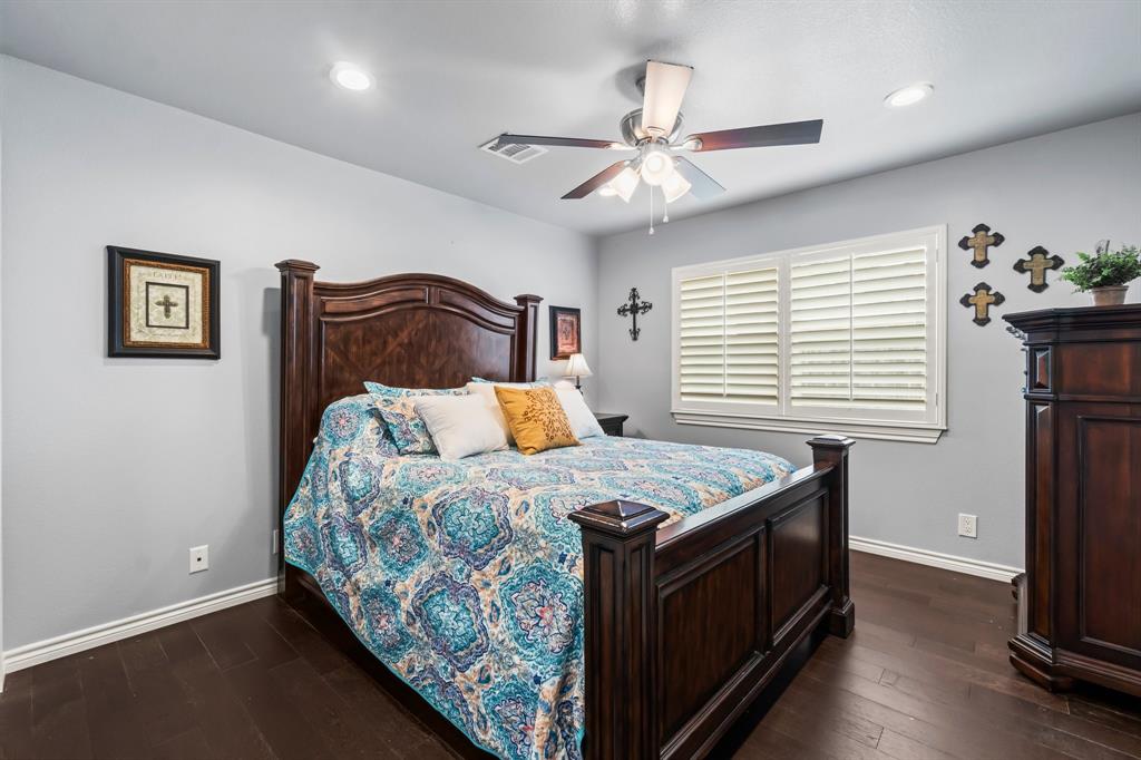 1006 W Jones Street, Livingston, Texas image 23