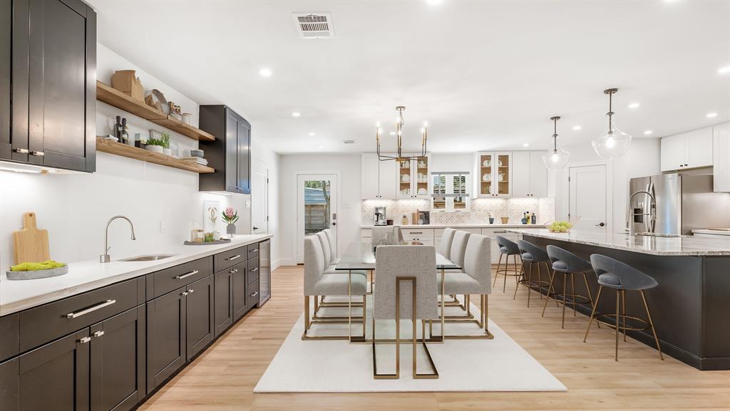 6414 Woodbrook Lane