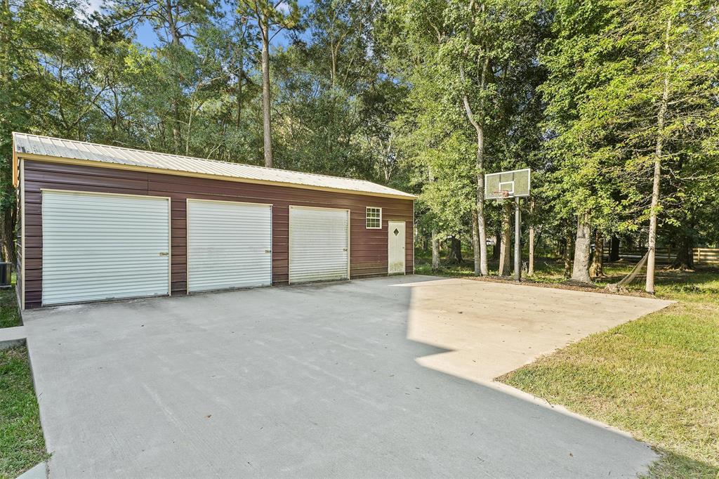413 County Road 2191, Cleveland, Texas image 34
