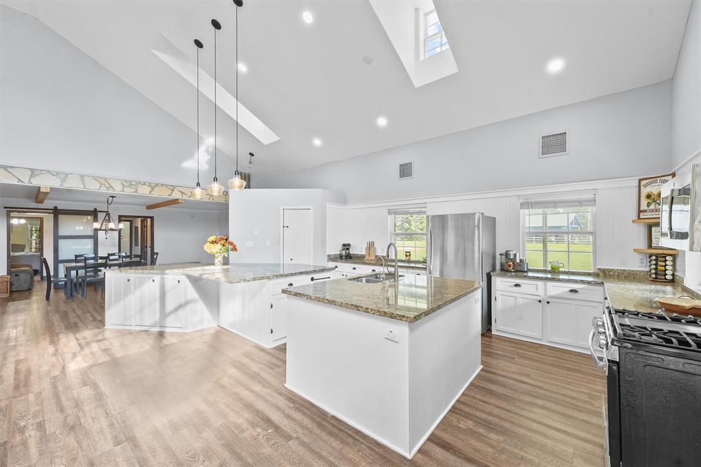 413 County Road 2191, Cleveland, Texas image 11