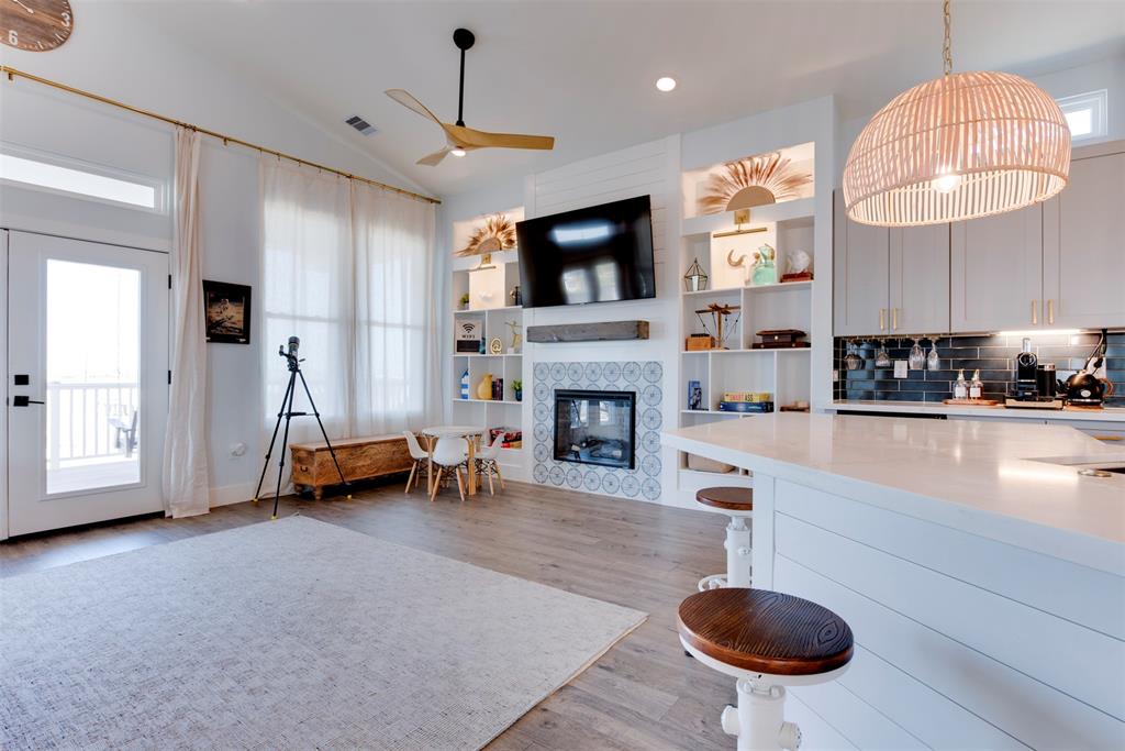 Freeport, Texas 77541, United States, 4 Bedrooms Bedrooms, ,5 BathroomsBathrooms,Residential,Active,182102