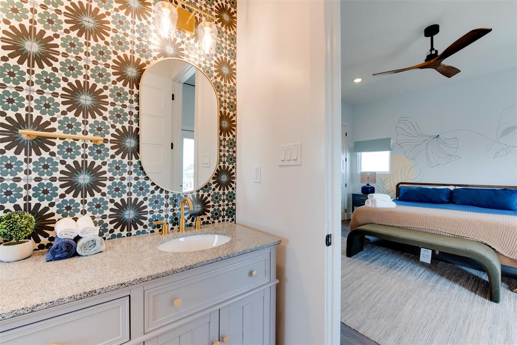 Freeport, Texas 77541, United States, 4 Bedrooms Bedrooms, ,5 BathroomsBathrooms,Residential,Active,182102