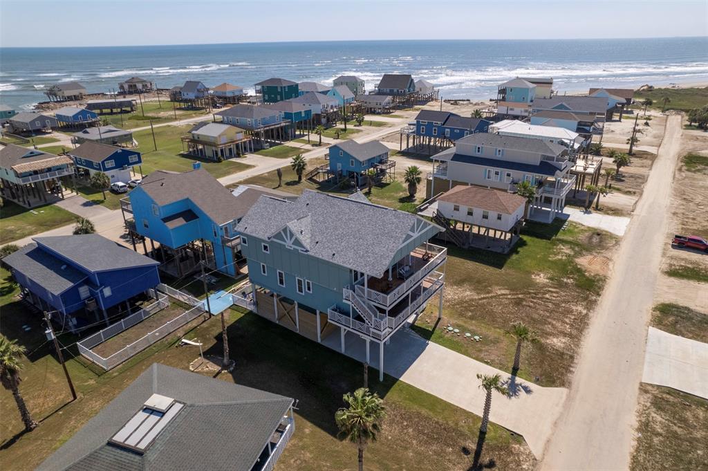 Freeport, Texas 77541, United States, 4 Bedrooms Bedrooms, ,5 BathroomsBathrooms,Residential,Active,182102