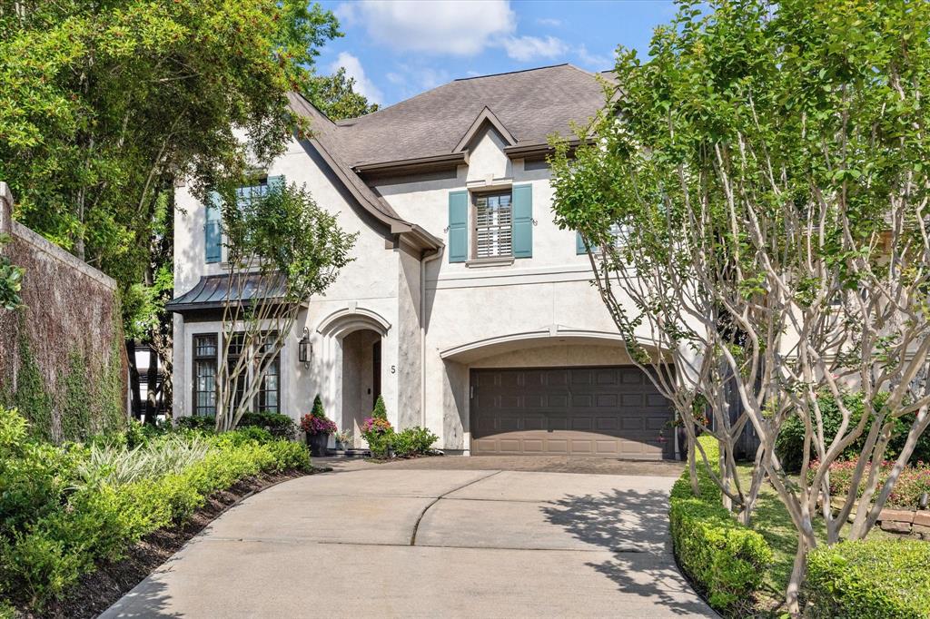 View Houston, TX 77056 townhome