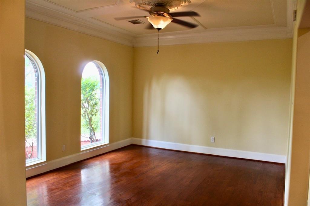 8659 Halls Retreat Court, Missouri City, Texas image 12
