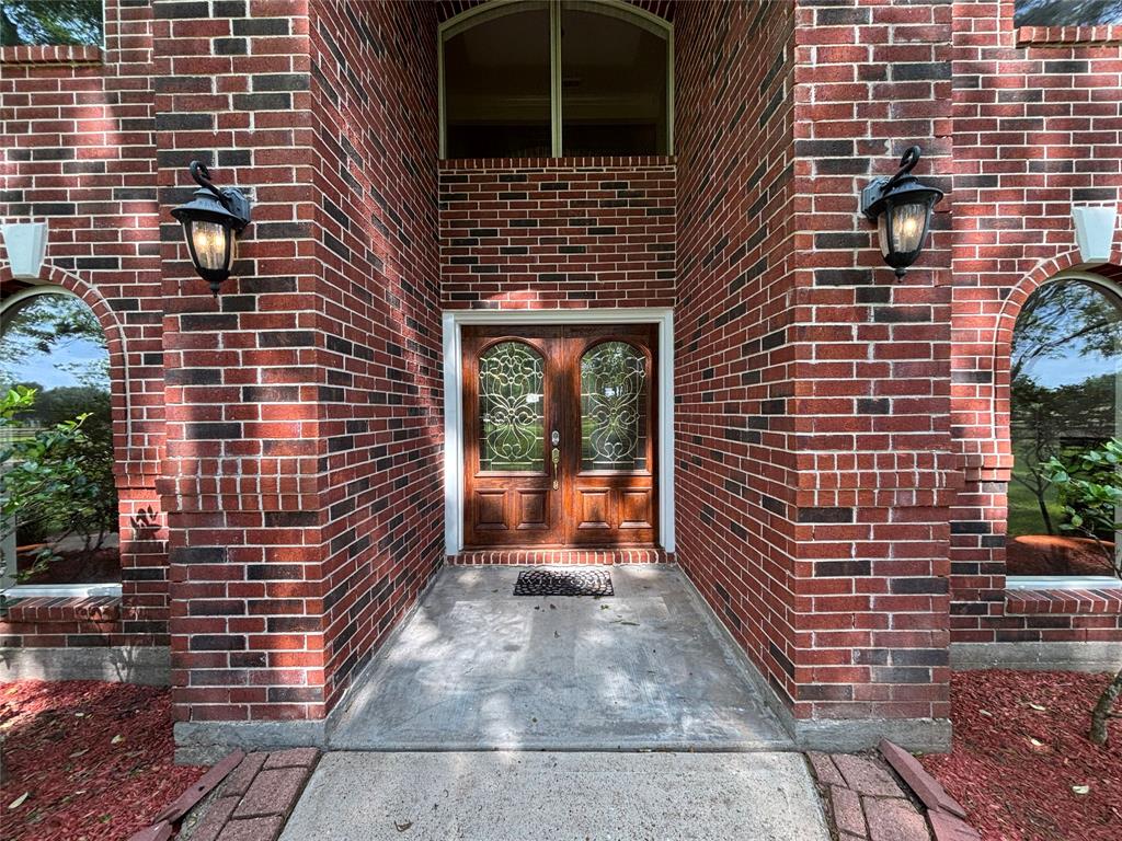 8659 Halls Retreat Court, Missouri City, Texas image 10