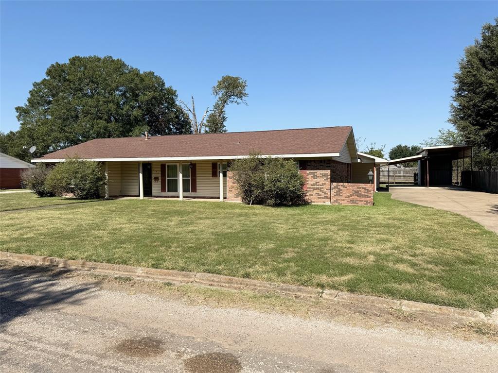 121 Briar Lane, Crockett, Texas image 2