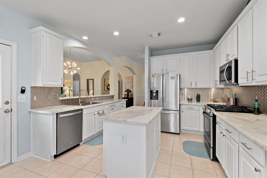 12722 Crater Lake Court, Humble, Texas image 13