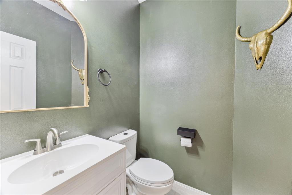 12336 N Chestnut Hills Drive, Conroe, Texas image 18
