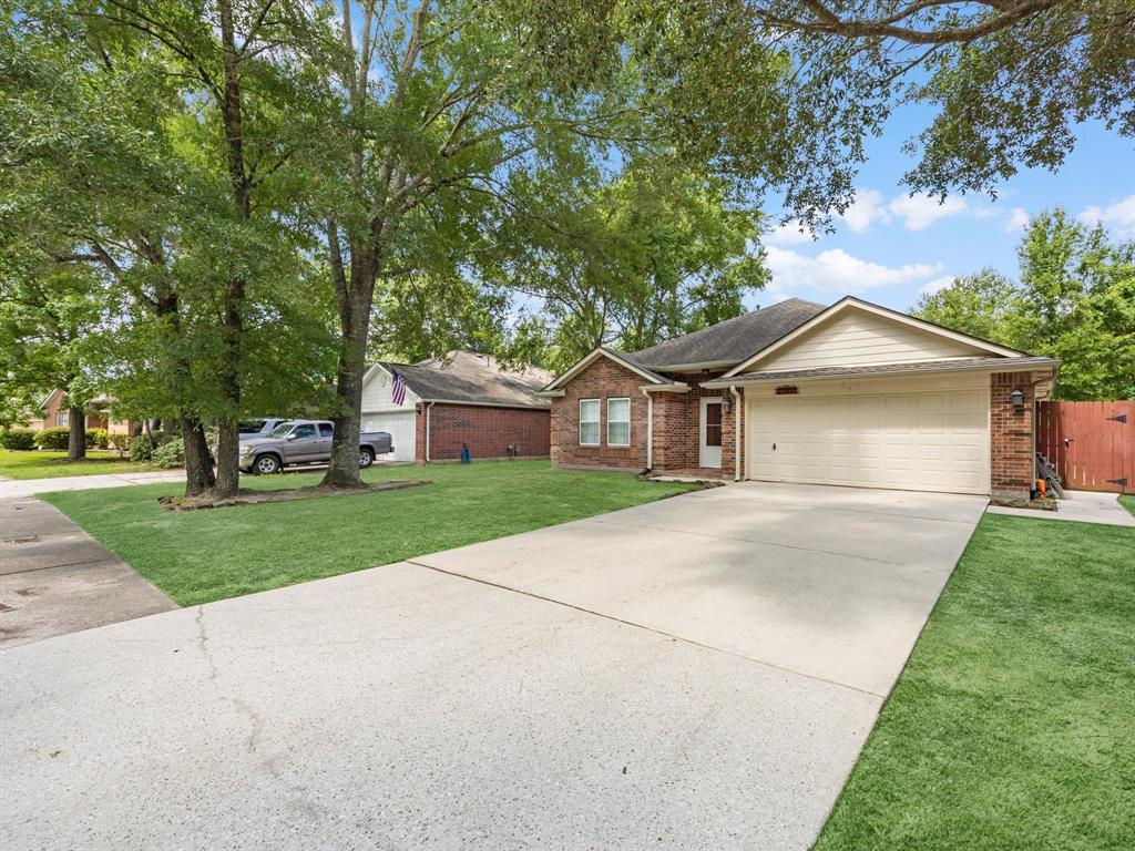 27097 Crown Chase Drive, Kingwood, Texas image 2