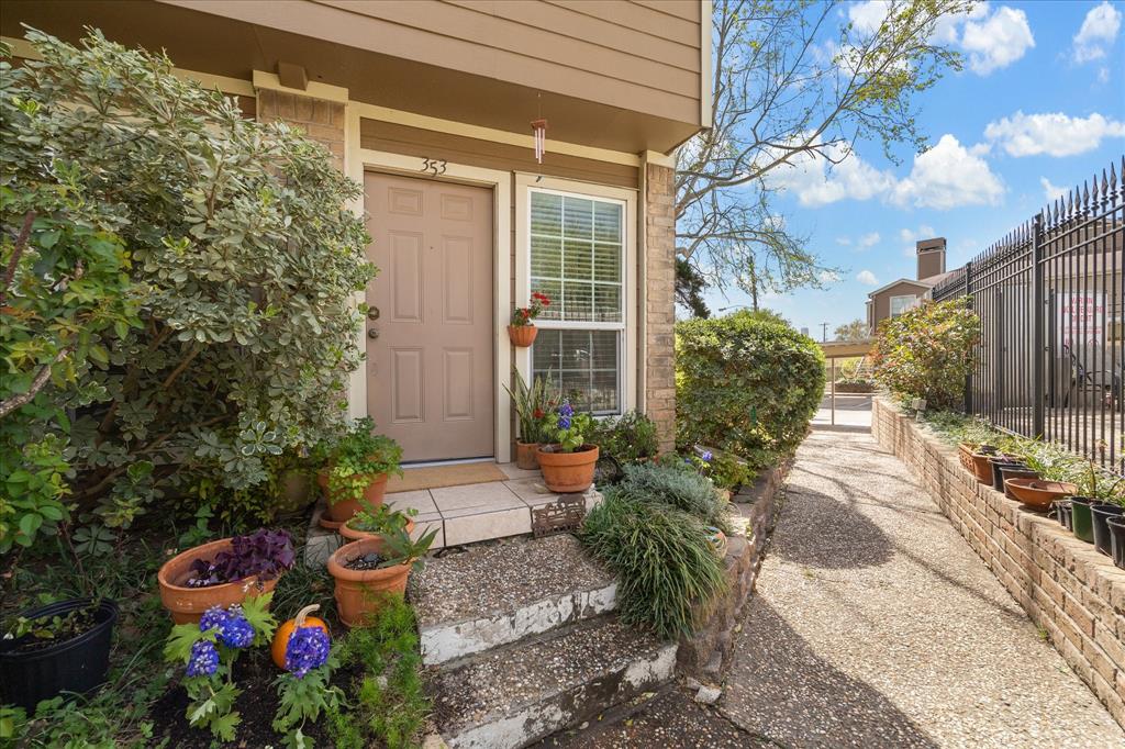 1860 White Oak Drive #353, Houston, Texas image 5