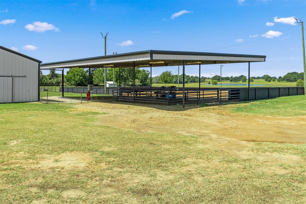 1725 Stokes Road, New Ulm, Texas image 44