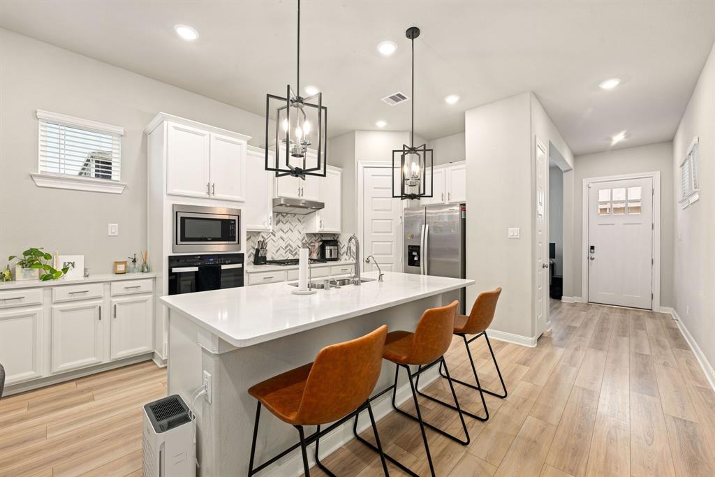 2406 Driftwood Trail, Kemah, Texas image 5