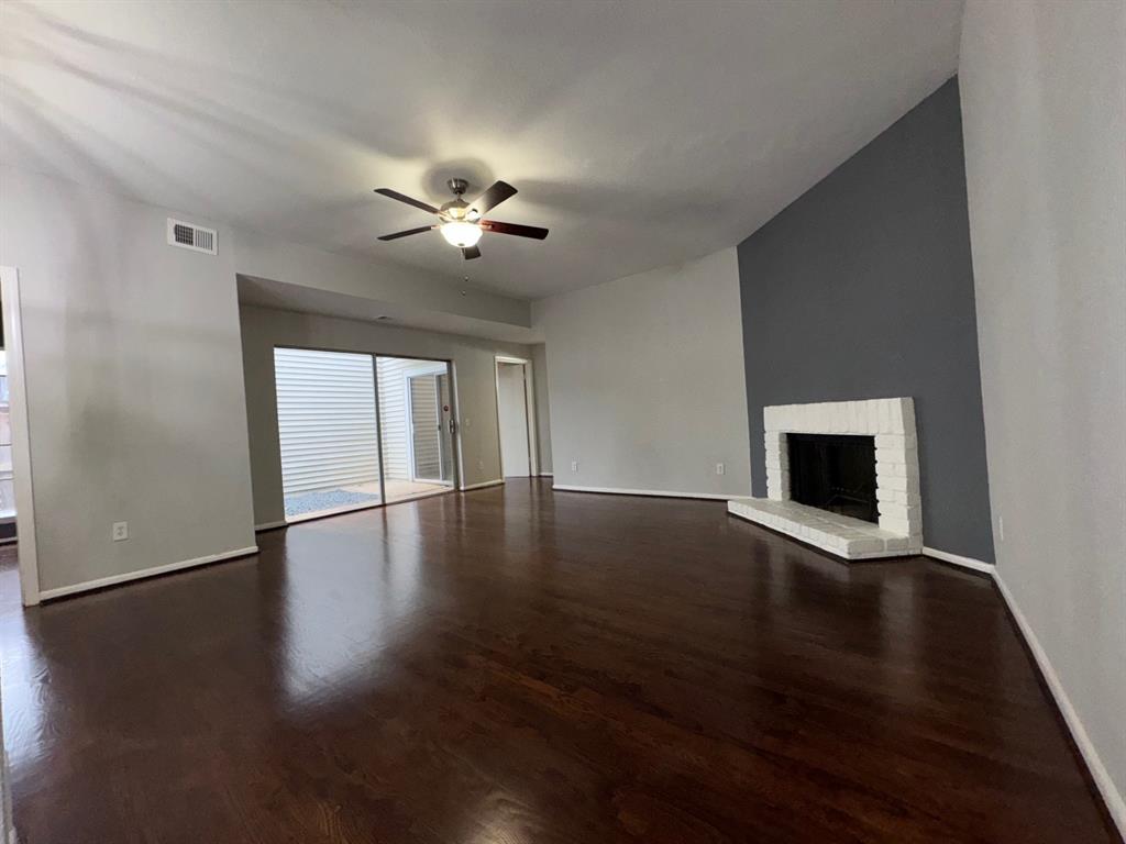 9809 Richmond Avenue #J1, Houston, Texas image 3