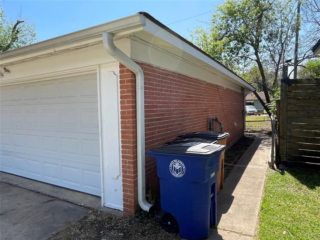 1703 Larkwood Court