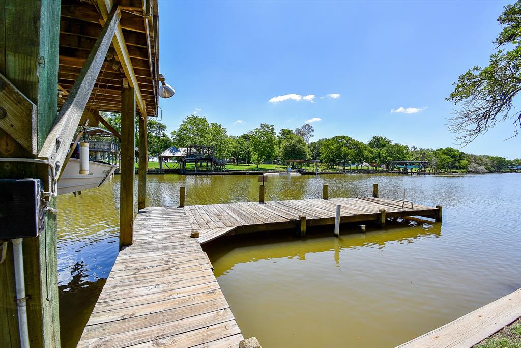 875 Private Road 652, Bay City, Texas image 9