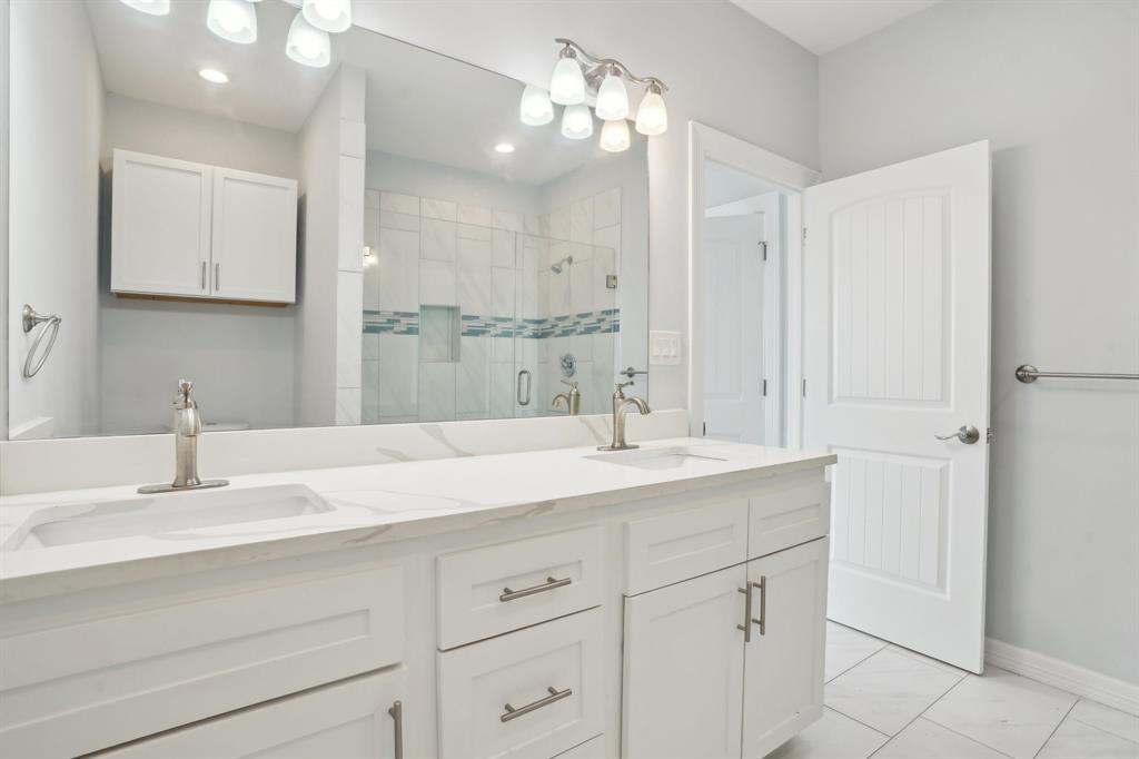 2115 Seahorse Lane, Port Bolivar, Texas image 14