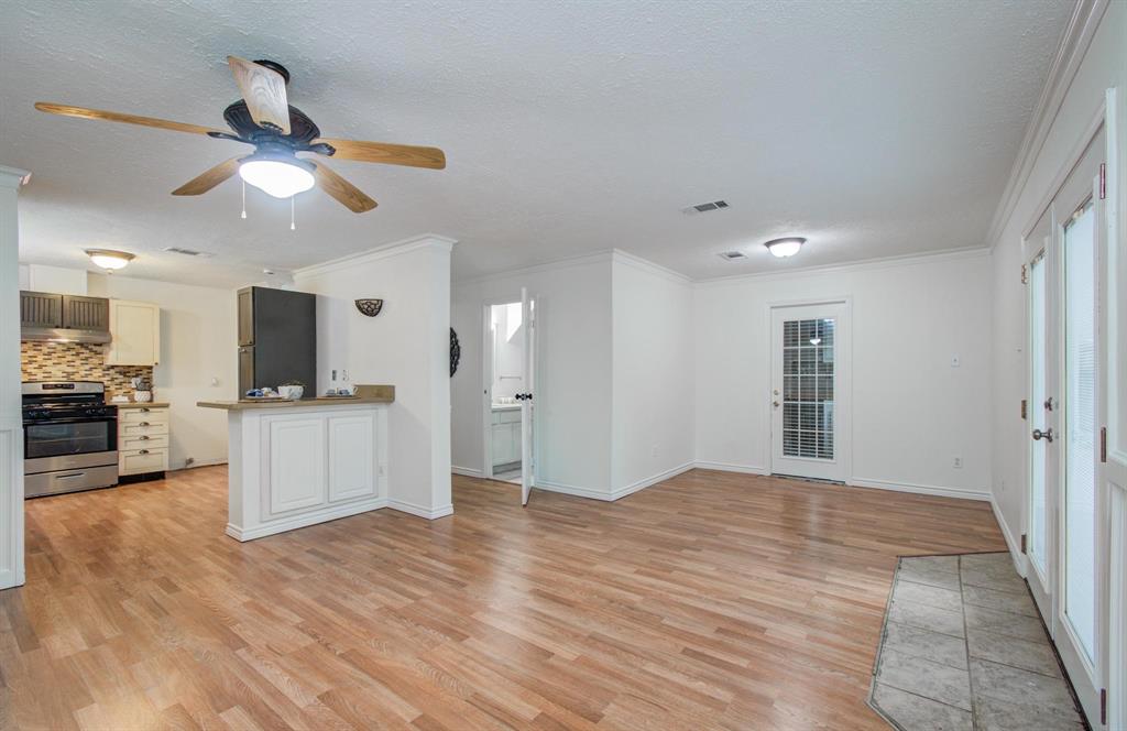 1113 E Red Cedar Circle, The Woodlands, Texas image 10
