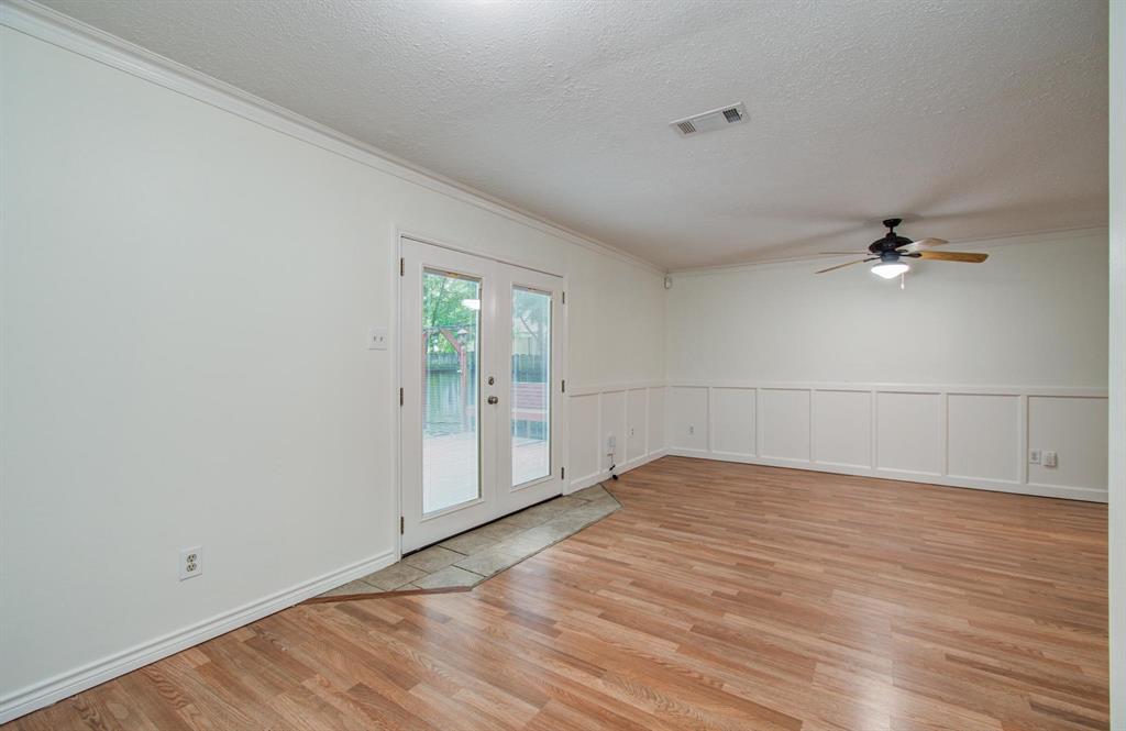 1113 E Red Cedar Circle, The Woodlands, Texas image 12