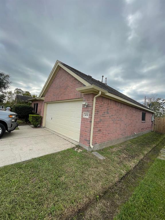 409 N 1st Street, La Porte, Texas image 2