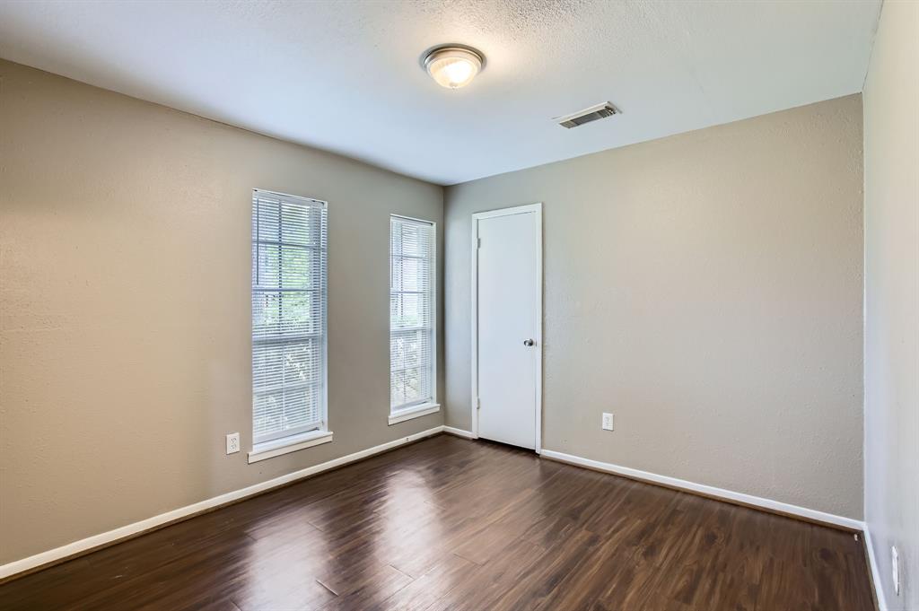 5607 Circlegate Drive, Spring, Texas image 16