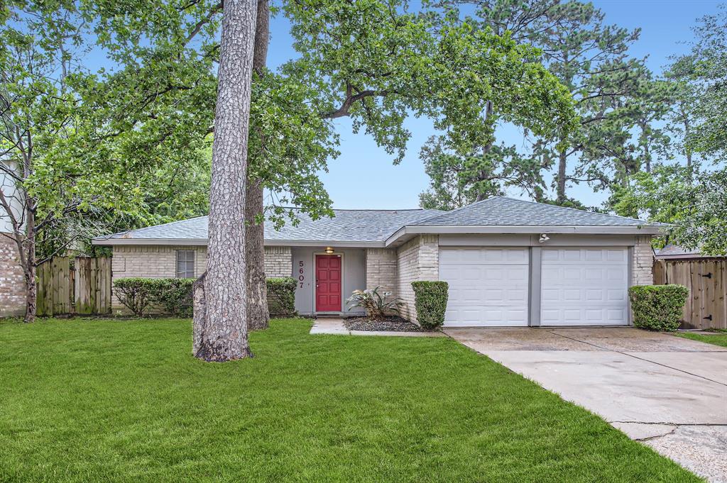 5607 Circlegate Drive, Spring, Texas image 1