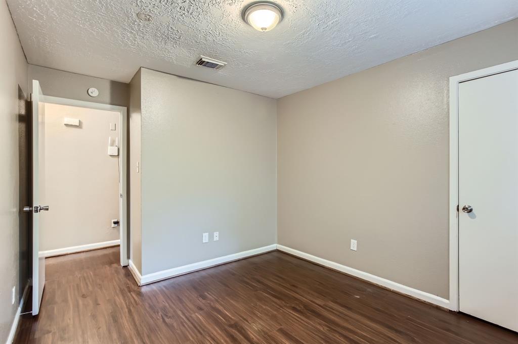 5607 Circlegate Drive, Spring, Texas image 15
