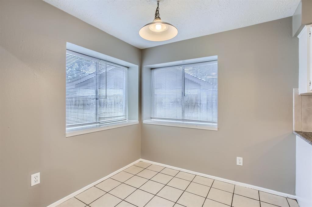 5607 Circlegate Drive, Spring, Texas image 6