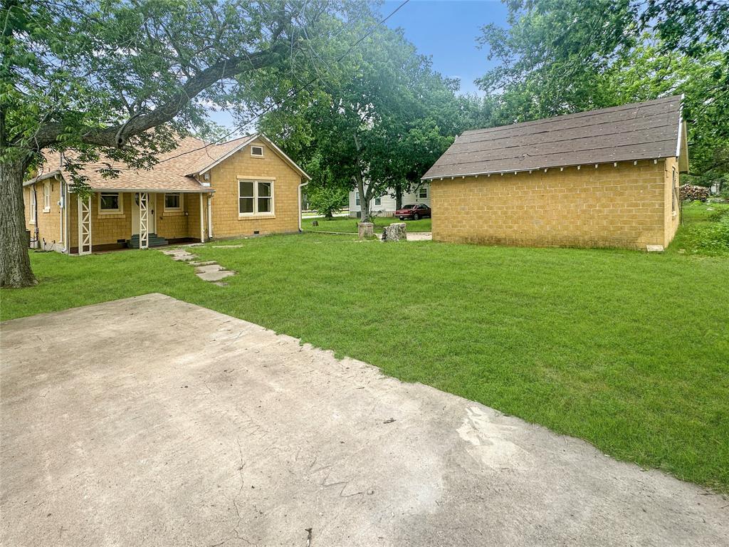 320 E South Main Street, Flatonia, Texas image 15
