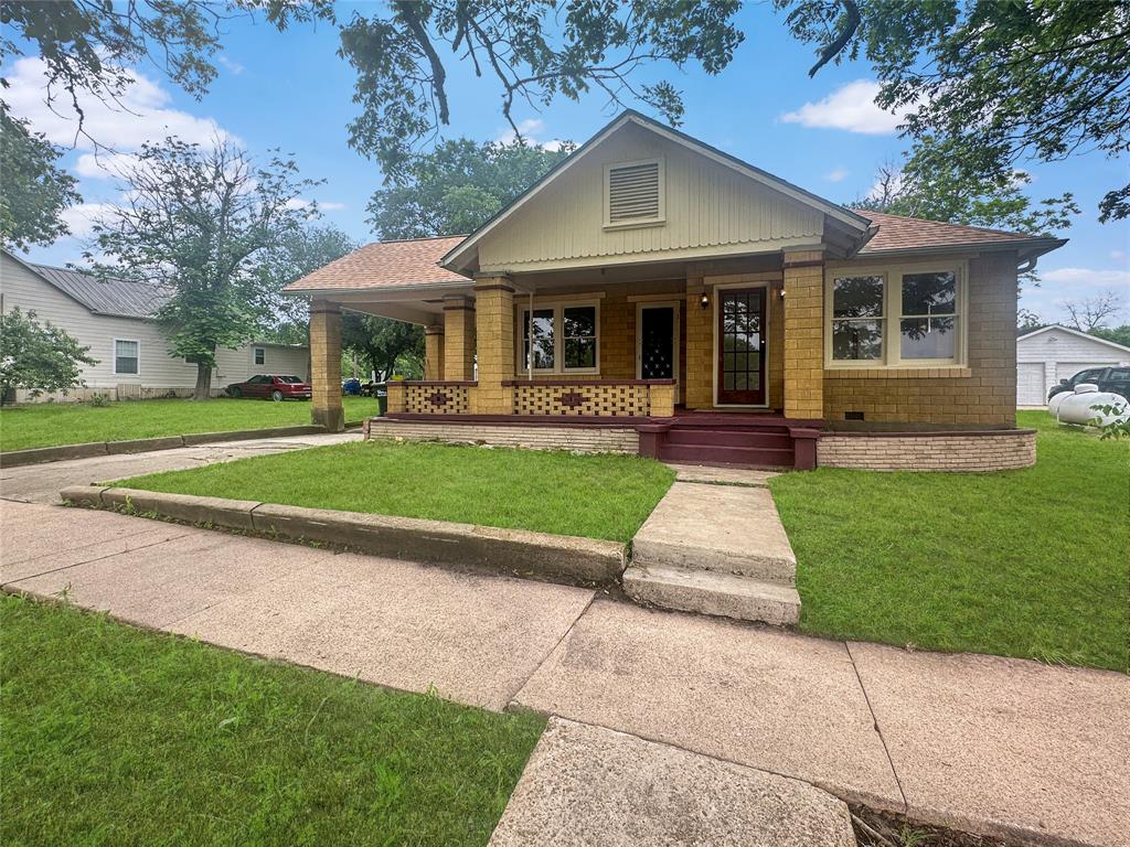 320 E South Main Street, Flatonia, Texas image 2