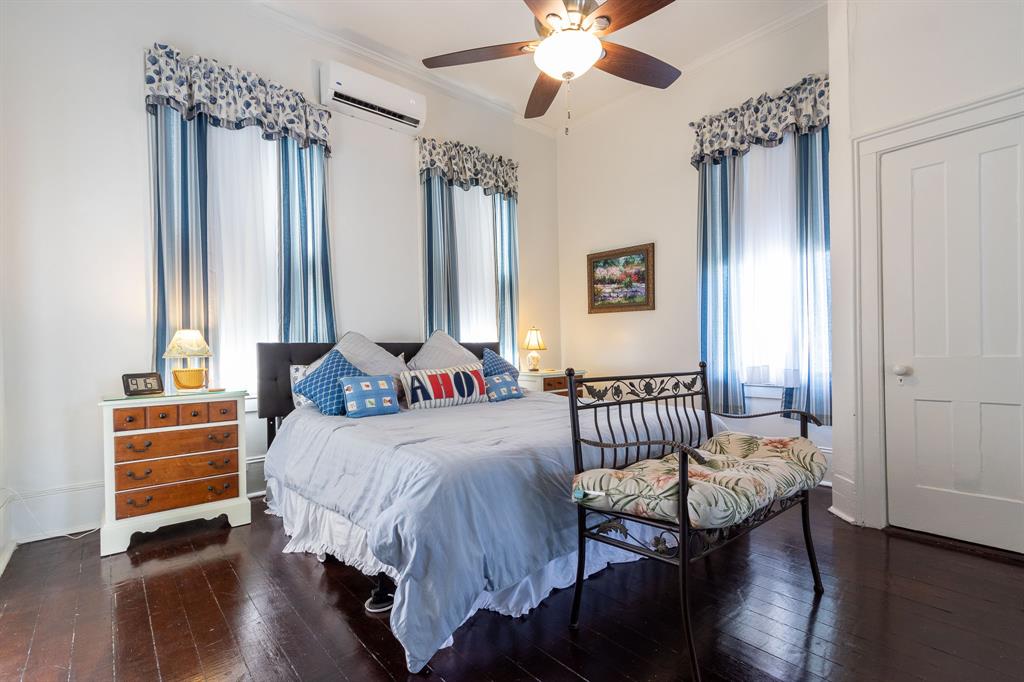 1727 Ball, Galveston, Texas image 17