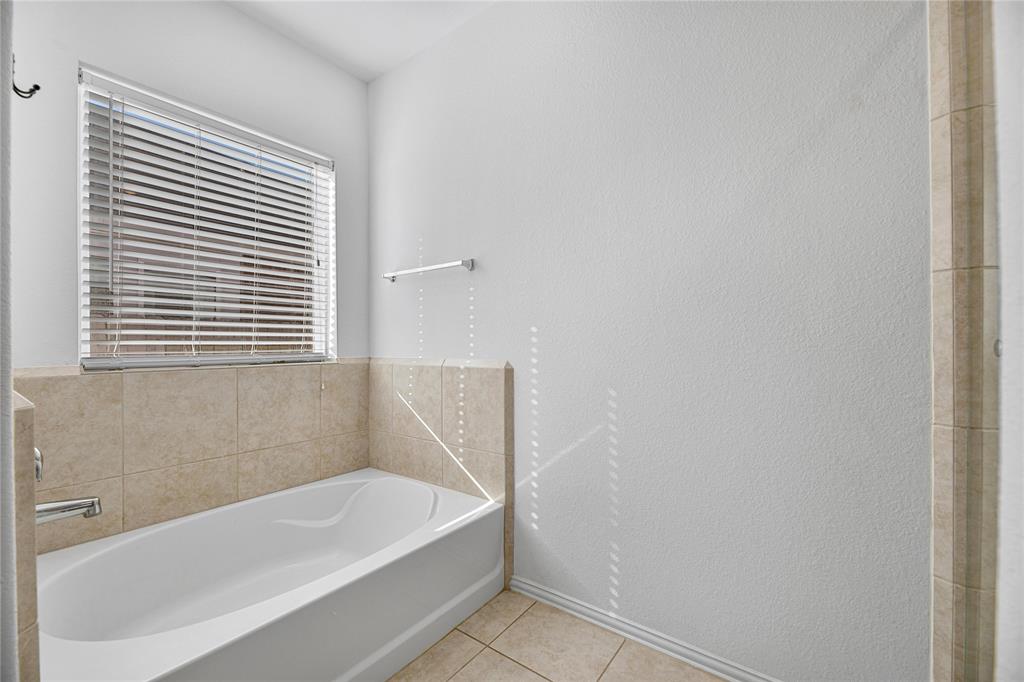 3020 Wedgewood Bay Court, Spring, Texas image 19