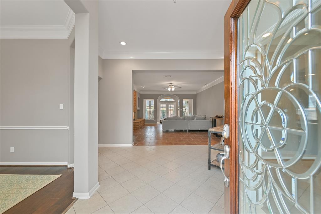 12202 Fall River Pass Lane, Humble, Texas image 3