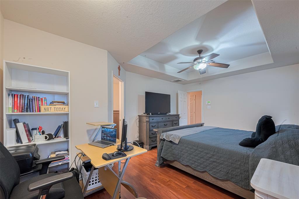 1810 Macondray Drive, Humble, Texas image 27