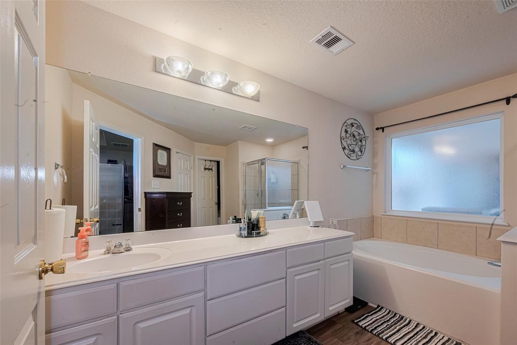 1810 Macondray Drive, Humble, Texas image 22