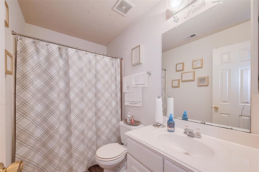 1810 Macondray Drive, Humble, Texas image 21