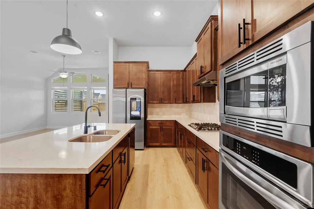 121 Sun Ray Creek Drive, Katy, Texas image 12