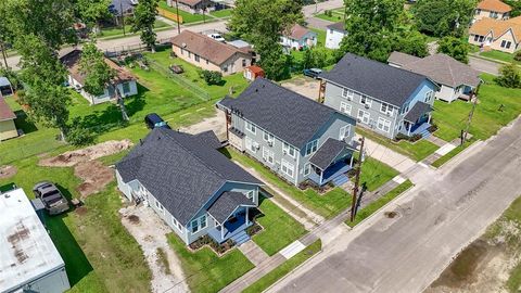 214 W Republic Street 10 Baytown TX 77520
