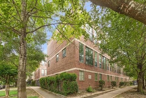 118 Mcgowen Street E Houston TX 77006