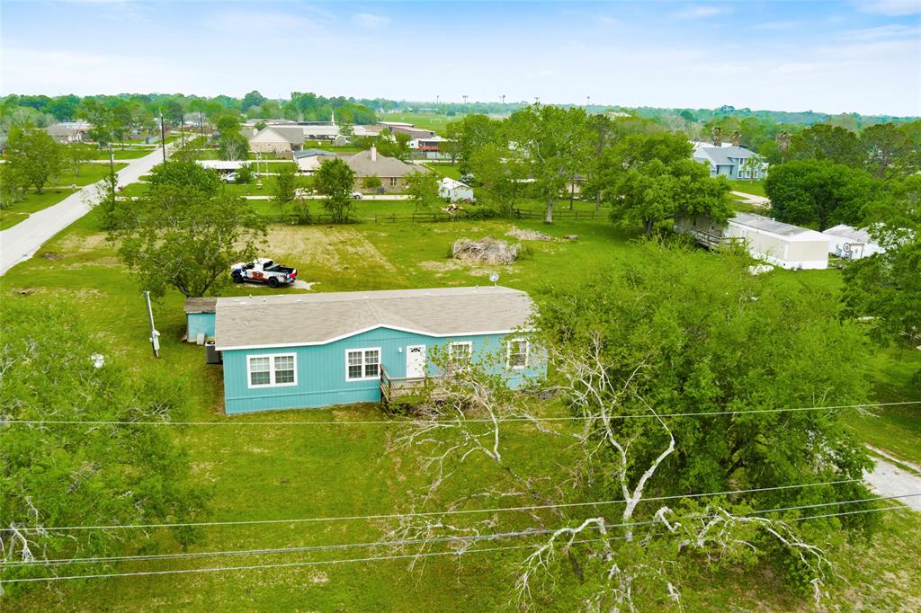 532 County Road 296, Alvin, Texas image 19