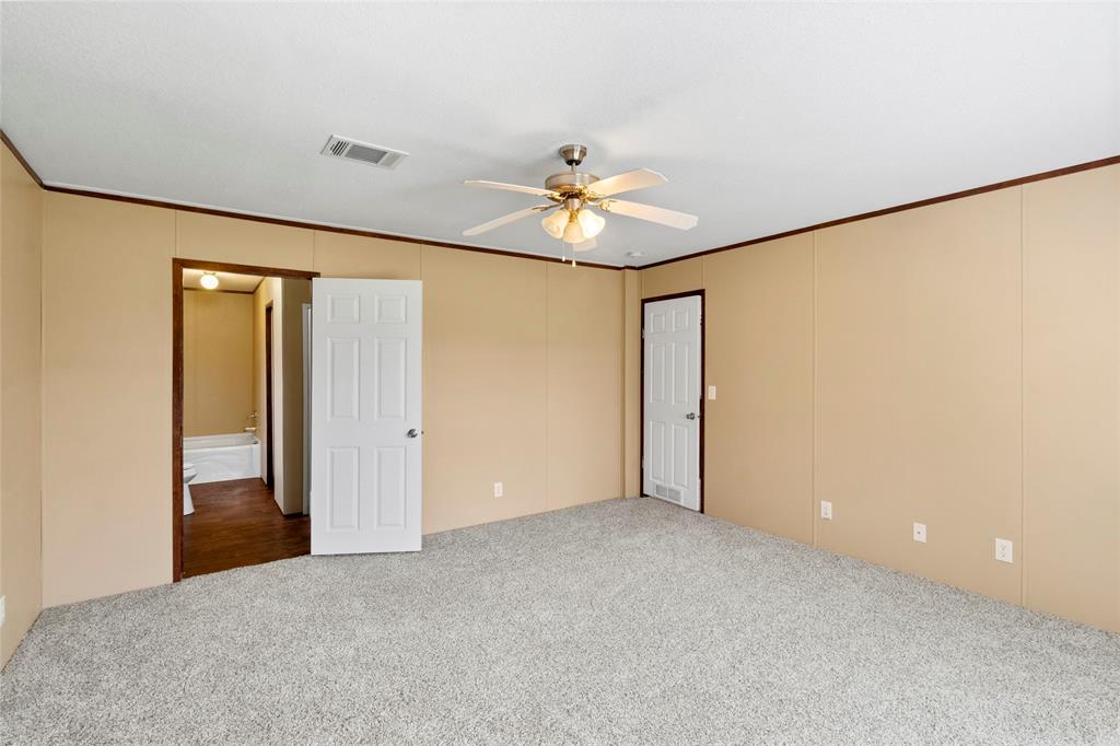 532 County Road 296, Alvin, Texas image 11