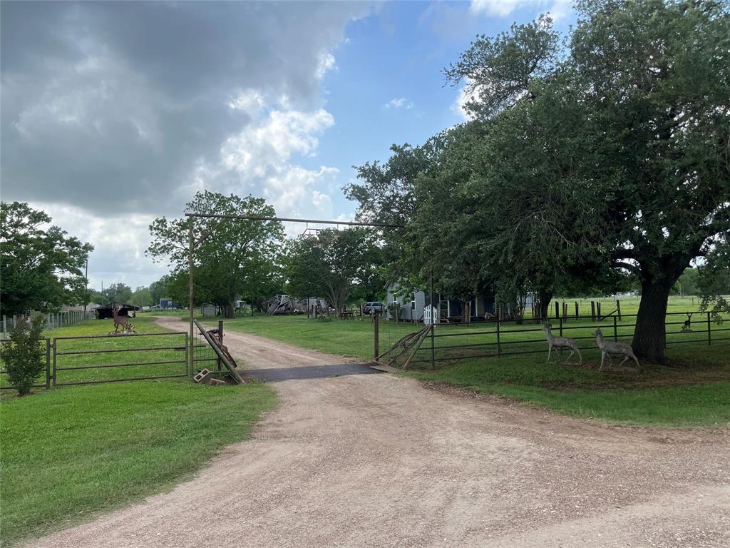 2525 N Bar, Rosenberg, Texas image 1