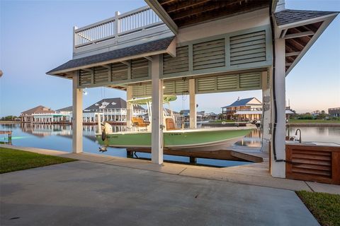 A home in Crystal Beach